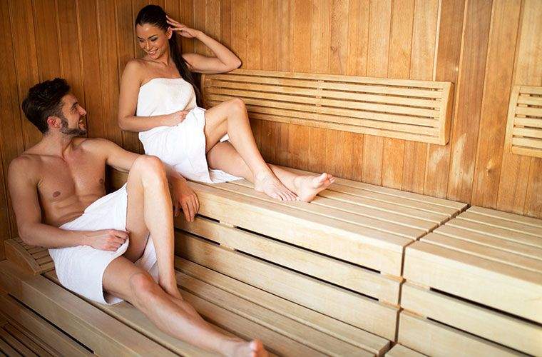 Você pode realmente fazer uma noite de encontro em uma sauna infravermelha?