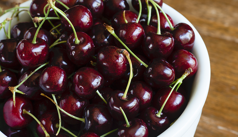 6 receitas de aumento de brilho para a sua melhor pele de verão (as cerejas de sugestão são o ingrediente em estrela)