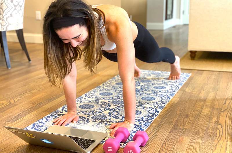 Probé los 4 entrenamientos de Pilates en el hogar más ricos en casa, lo que reinó supremo