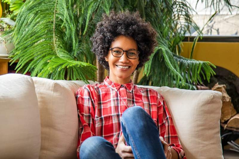 Como o chef e o autor do livro de receitas Zoe Adjonyoh está mudando a narrativa em torno da culinária da África Ocidental