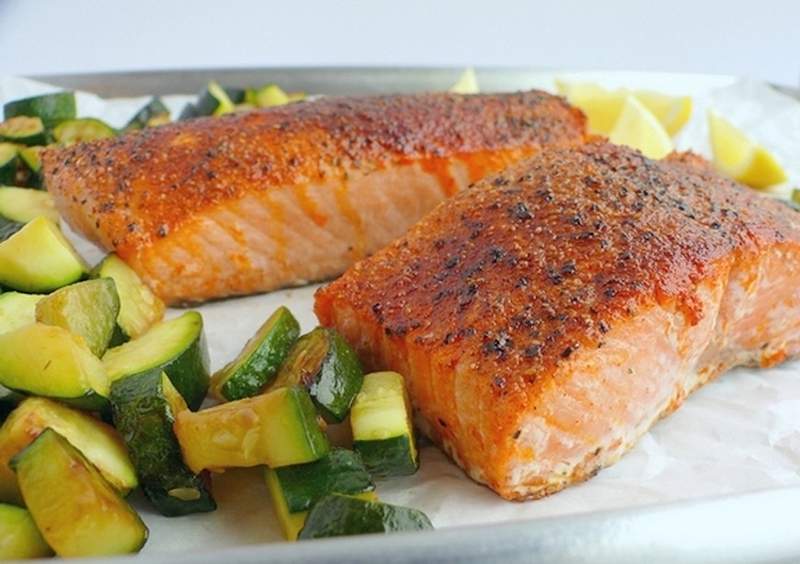 Cómo usar su freidora de aire para obtener una cena saludable en la mesa esta noche