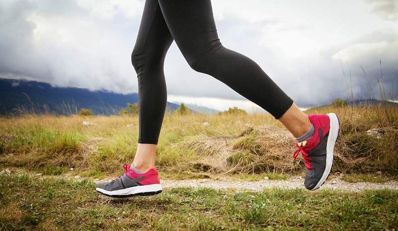 Saya memiliki kaki datar dan pergelangan kaki yang lemah, dan sepatu rocker ini * sangat mendukung, saya segera membeli pasangan kedua