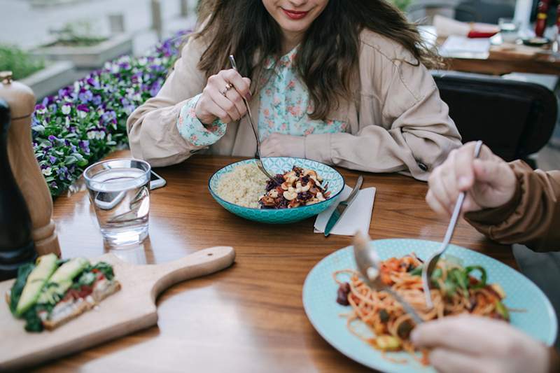 Sicher, weniger Fleisch zu essen ist trendy, aber ist es tatsächlich gesund?