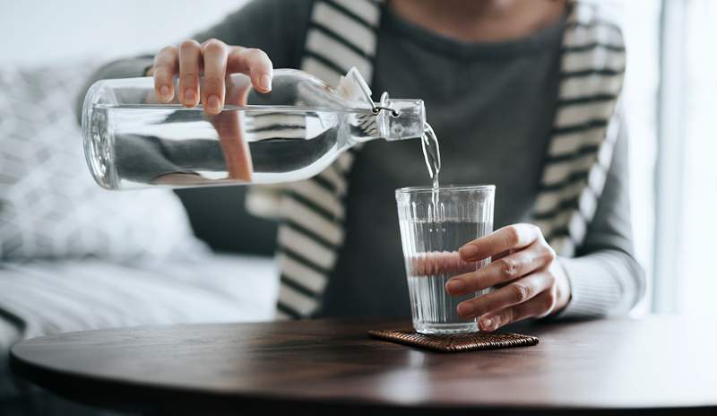 ¿Hay un mejor momento para beber agua?? Los expertos en hidratación explican