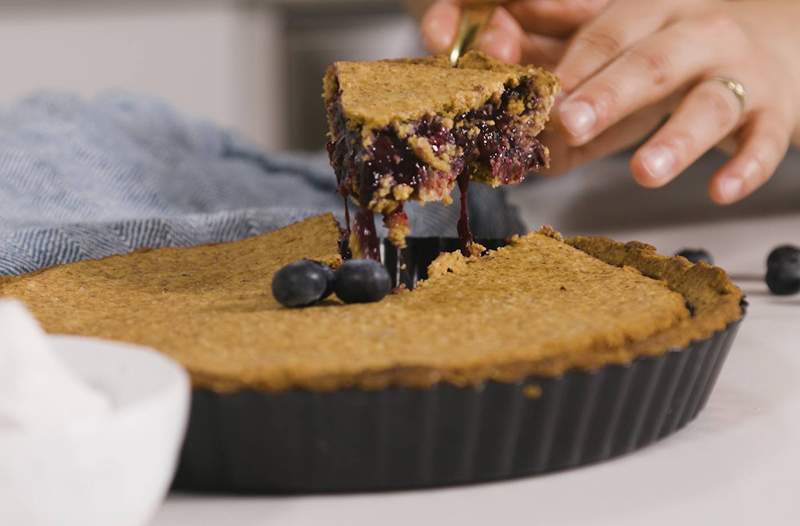 Este pastel de arándanos saludable es delicioso * y * aumentará su salud intestinal