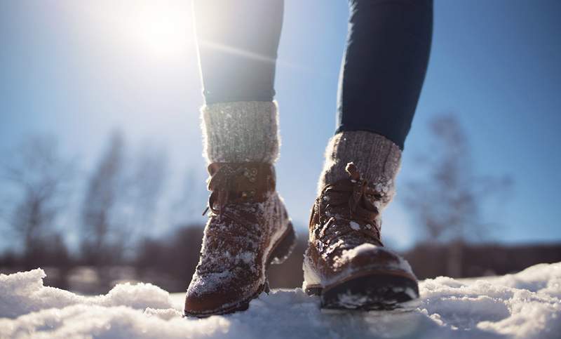 Sie benötigen ein Kofferraumschale, um Ihre Böden vor schneebedeckten, nassen Schuhen zu schützen-das sind die besten