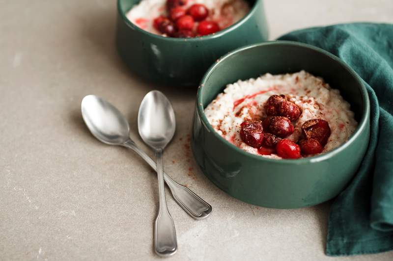 Diese 10-minütige alte Getreide-Frühstücksschale packt jeden Nährstoff, den Sie in der Morgenprotein, Ballaststoffen und Antioxidantien benötigen