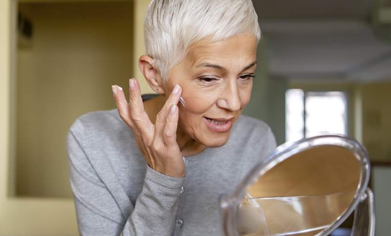 3 ingredienser derms siger * faktisk * arbejde for at lysne mørke pletter og falme misfarvning