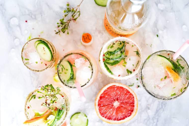 Gezonde, delish mocktails die je deze droge januari aan de bar kunt bestellen