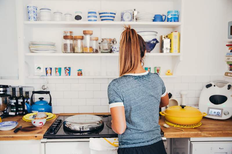 Prøv disse 7 lette, sunde opskrifter med dåse tomater, der går langt ud over marinara sauce