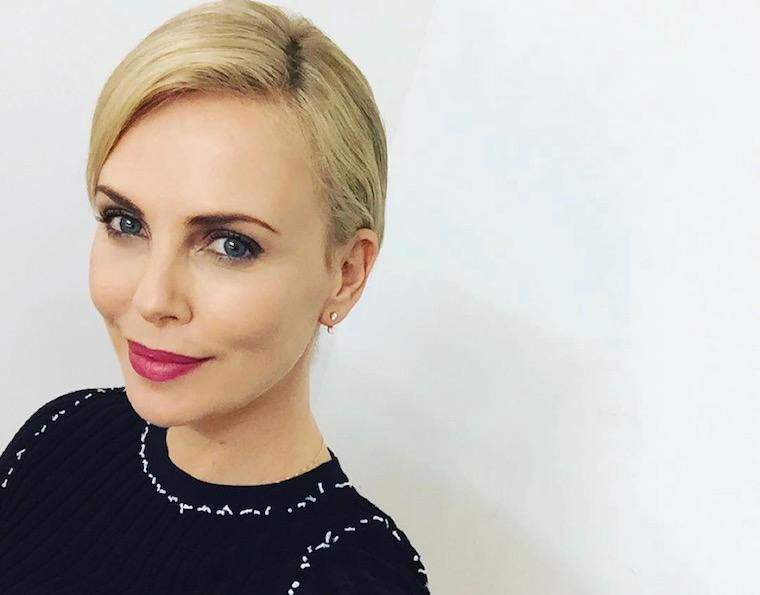 Os exercícios de 5 horas que prepararam Charlize Theron para Loira Atômica