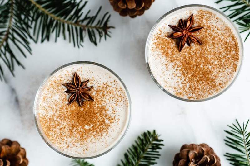 Há apenas um mês por ano em que é aceitável beber gemada, como fazer isso vegano, sem laticínios e delicioso