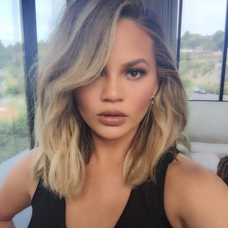 Chrissy Teigen azt mondja, amit mindannyian gondolkodunk a striákról