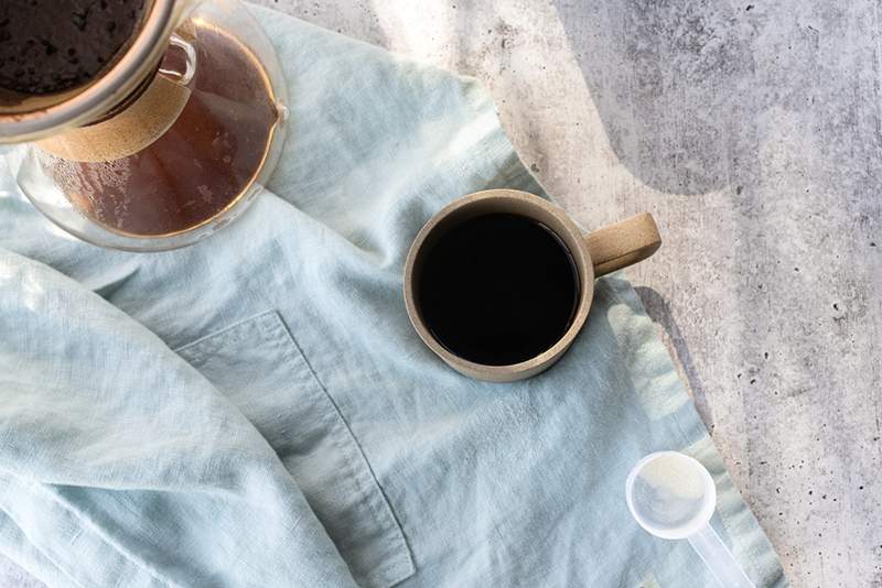 Soy un barista, y esta es la relación de café-agua exacta a seguir para hacer la taza de café de la mejor calidad