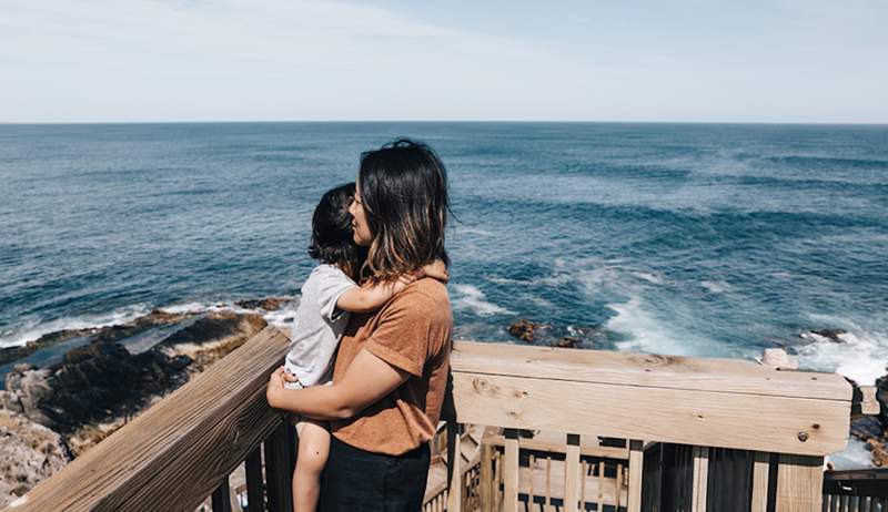 Quero ensinar a resiliência emocional de seus filhos? Um especialista em paternidade consciente diz para modelar esse comportamento você mesmo