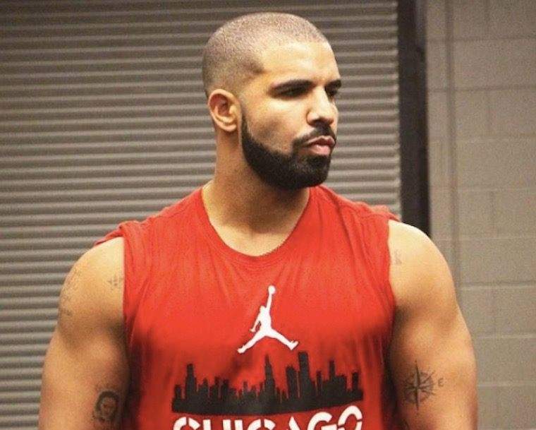 O treinador de Drake de One Fitness o fez fazer 100 vezes seguidas