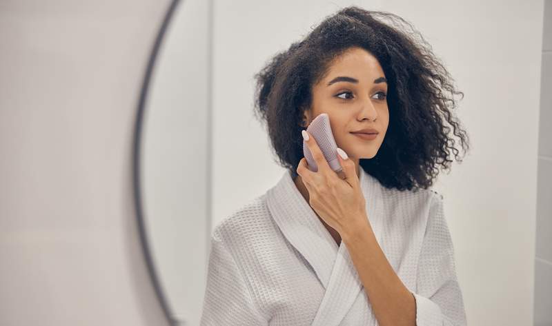 5 Reglas de exfoliación Los dermatólogos y facialistas le ruegan que siga por el bien de su microbioma de piel