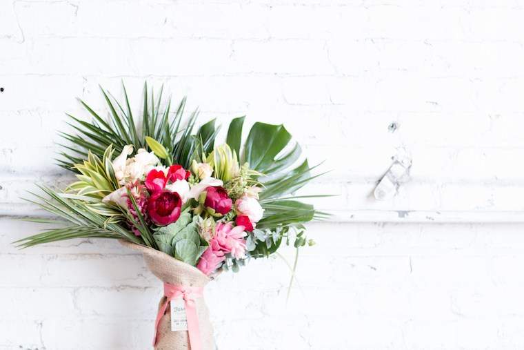 Dit is hoe u de levensduur van uw bloemen kunt verlengen