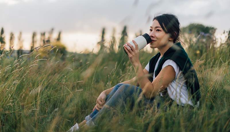 A tea tele van hosszú élettartamú antioxidánsokkal, és találtunk egy zseniális módot arra, hogy egész nap melegen tartsuk a csészét