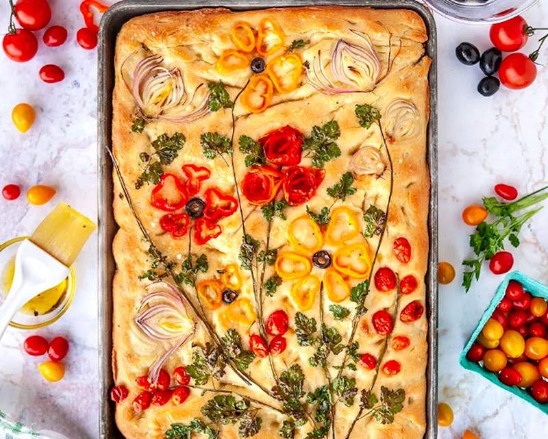 I giardini di focaccia sono il modo più delizioso per utilizzare i prodotti rimanenti