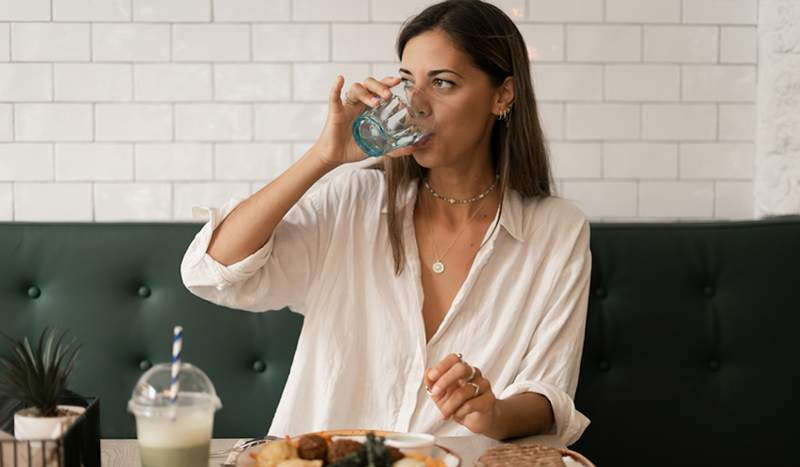 Melhores alimentos e bebidas calmantes da bexiga, de acordo com um urologista