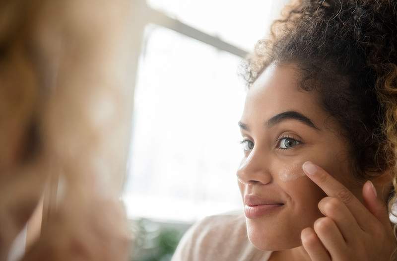 Tabir surya kimia Skinceuticals baru adalah jawaban untuk semua kesengsaraan cor putih Anda, tidak peduli jenis kulit atau nada Anda