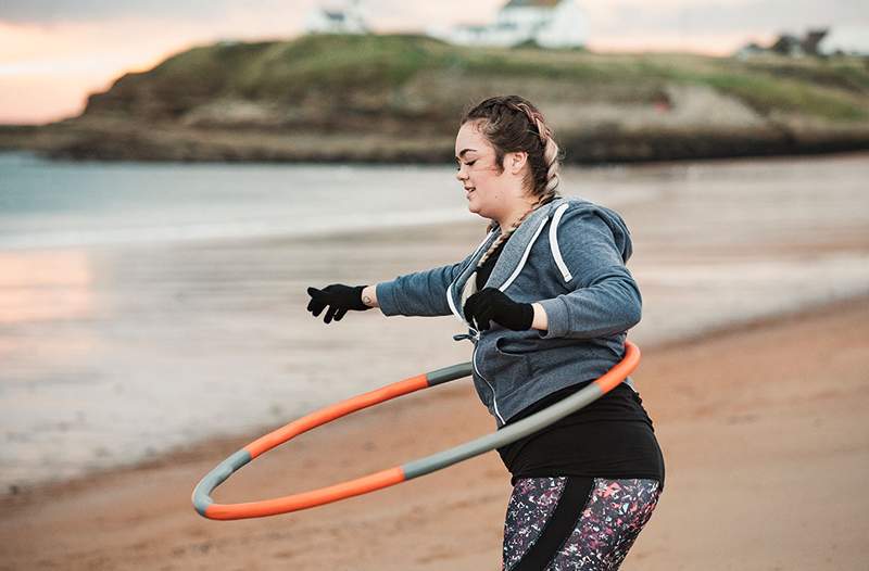 4 av de bästa vägda hula -hoops som lämnar dina kärnmuskler super ömma