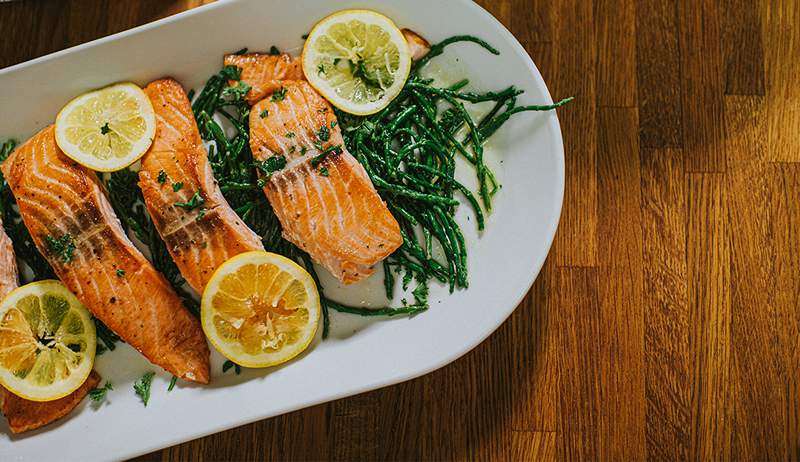 De slimste tips die we hebben geleerd over eten voor hersengezondheid in 2021