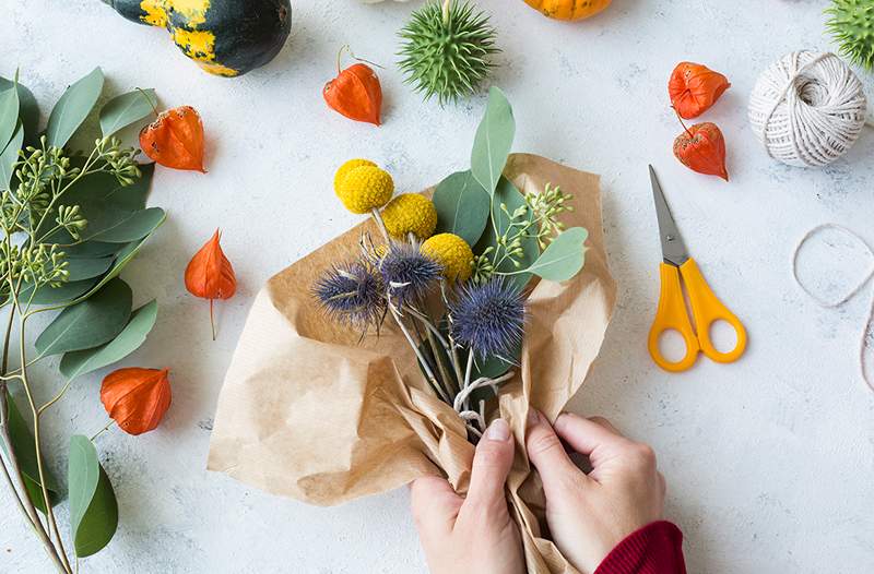 Blume ordnen psychische Gesundheit Vorteile, die Sie zu BYOB bringen werden (bauen Sie Ihr eigenes Blumenstrauß)