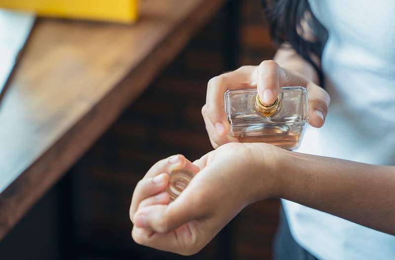 Qué perfume usar para canalizar y equilibrar sus emociones, según un neurocientífico