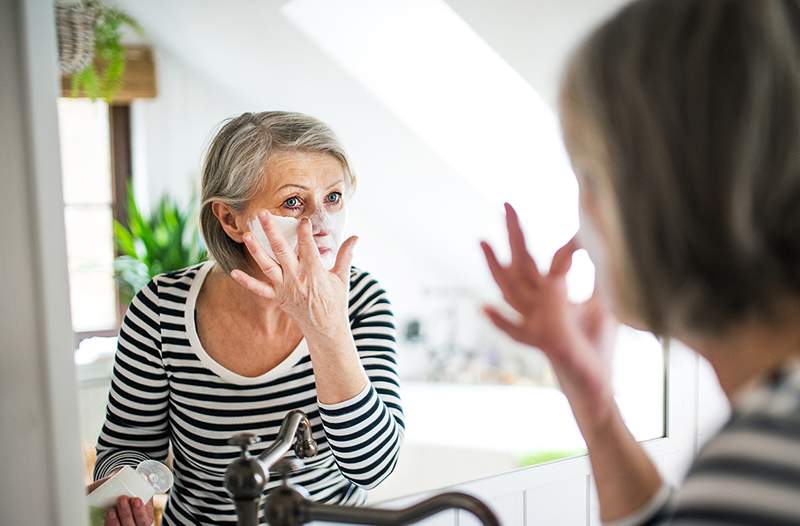 Over 50? Dette er de 5 vinter hudplejeregler, som en hudlæge ønsker, at du skal følge