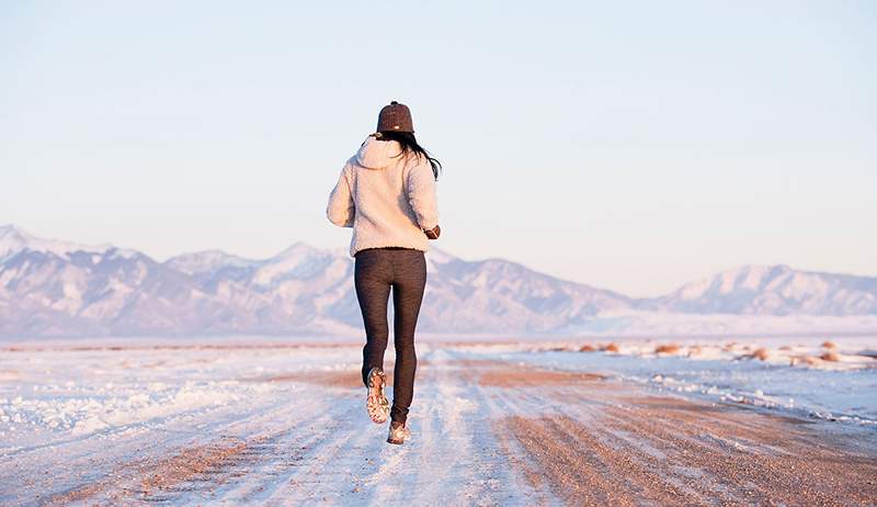 Estas son las mejores zapatillas de deporte de invierno para ayudar a hacer que los entrenamientos al aire libre sean menos brutales