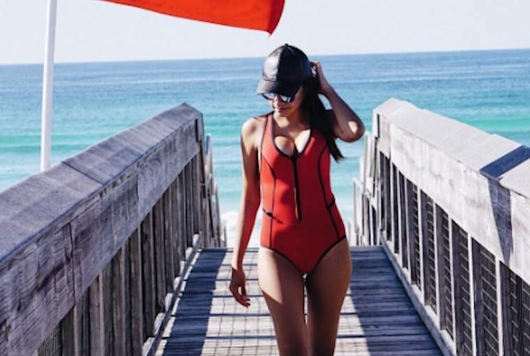 9 Super Cute Swimsuits, aby przynieść mody fajerwerki do czwartego lipca Bash