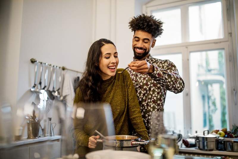 Vient d'abord l'amour, alors vient… TBD selon l'année que vous vous êtes rencontrée, dit une nouvelle enquête