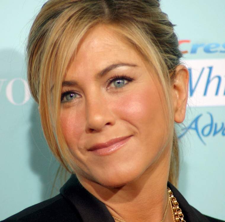 Kodėl Jennifer Aniston ryte pradėjo riedėti obuolių sidro actą