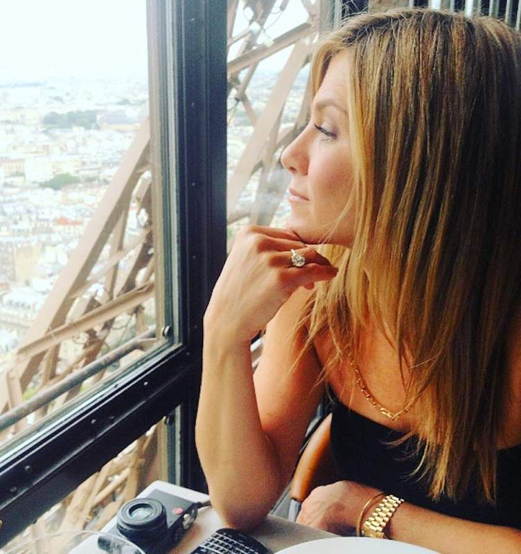 Cum instructorul de yoga al lui Jennifer Aniston primește trupul (și mintea) al stelei în formă