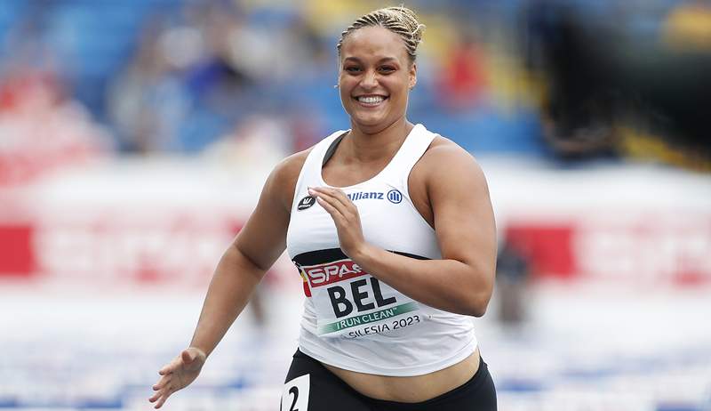 Ongerust over het proberen van iets nieuws in de sportschool? Laat deze shot-putter-gedraaide tijdelijke-hurdler je inspireren