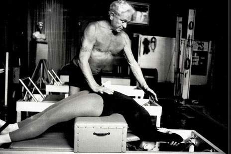 Bagaimana Joseph Pilates Memulai Butik Pikiran Butik Hari Ini Gila hampir 100 tahun yang lalu