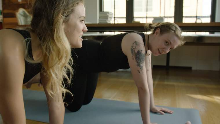 La pose de yoga que hizo que Lena Dunham se sintiera como una persona caliente