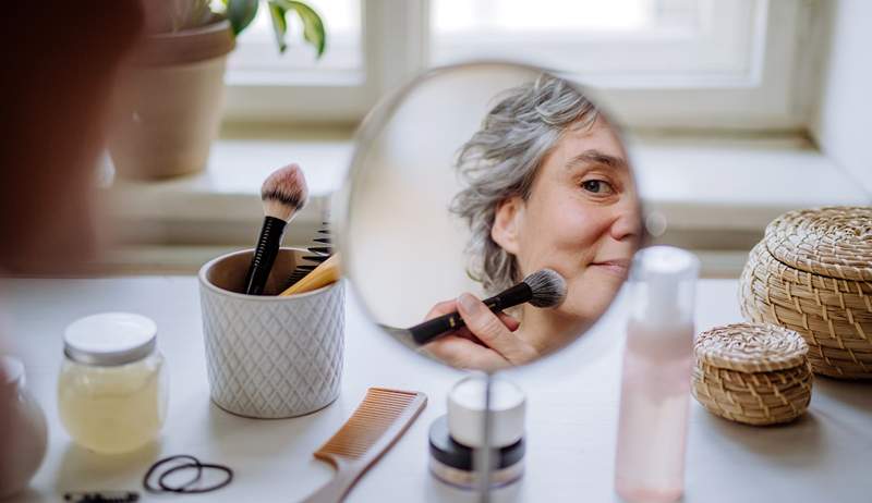 Los artistas de maquillaje de la Fundación SPF siempre recomiendan a clientes en sus 50 años cuesta solo $ 13 en Prime Day