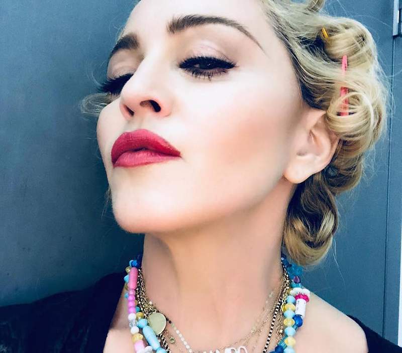 Ini adalah bahan pokok dapur yang bersumpah Madonna untuk kulit yang bersinar