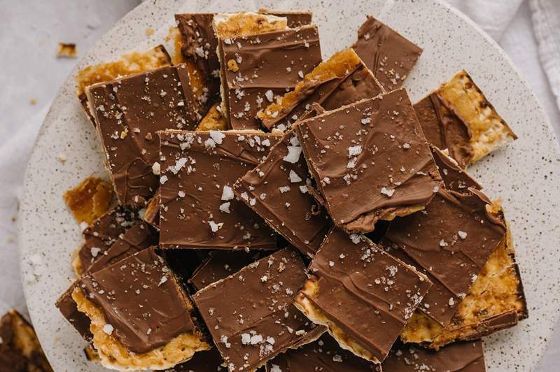 5 köstliche Matzah-Rezepte-gesalzene Toffee-Bars zu Nachos-das sind so einfach zu machen