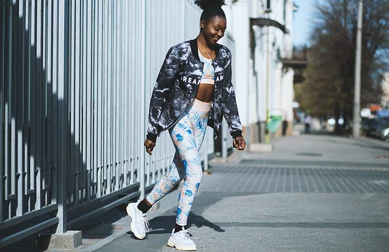 La façon la plus simple de repérer une paire de leggings légers assortis d'été