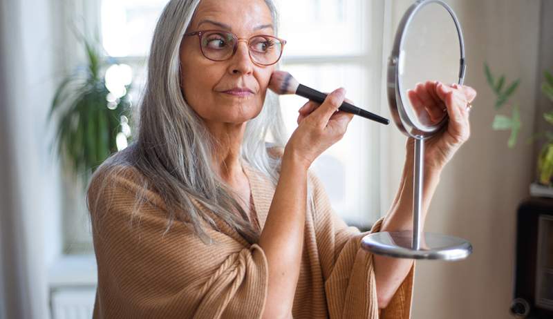 Denne bedst sælgende creme rødme (med over 2.000 anmeldelser) giver dine kinder den perfekte, naturlige flush med nul indsats