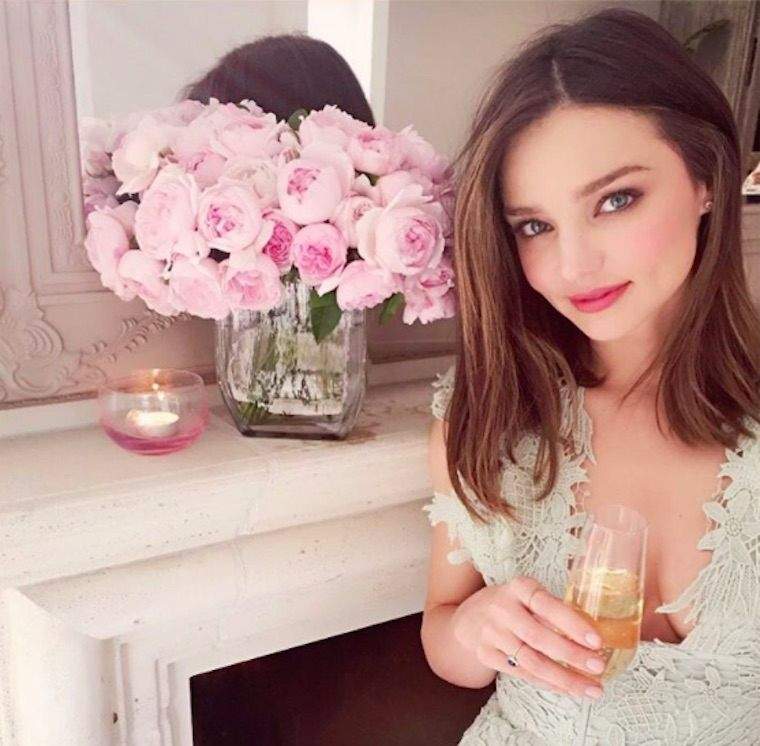 Hvorfor Miranda Kerr sover med en krystal under hendes pude