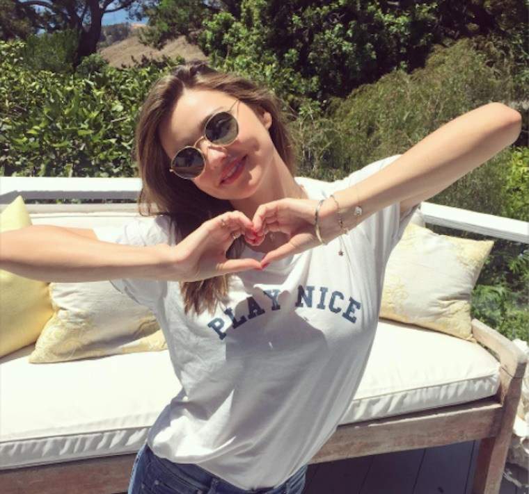 Minyak penting yang Miranda Kerr bersumpah dengan menyembuhkan hati