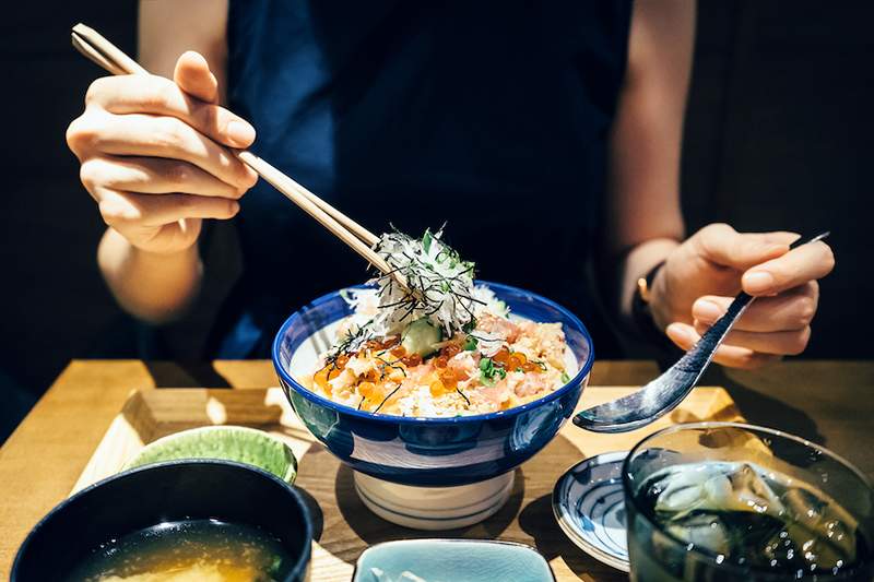 5 beneficios para la salud de miso para la salud intestinal, la energía y más