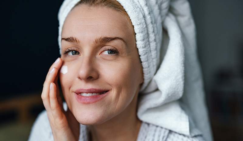 Deze best verkochte 'Wrinkle Corrector' is ongeveer zo dichtbij als je in een fles naar Botox komt en het is nu 25% korting op dit moment