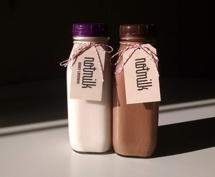 Notmilk apporte la révolution du lait de noix de petit lot à votre porte (littéralement)