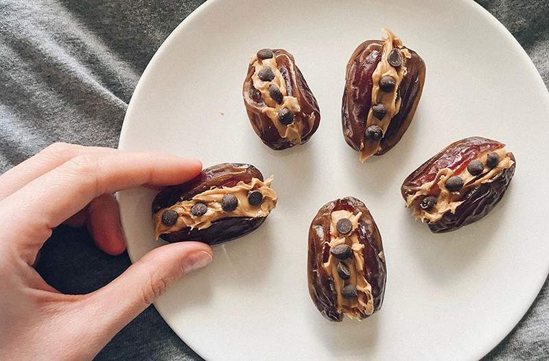 Deze combinatie van 3-ingrediënt is de veganistische pindakaascup van je dromen